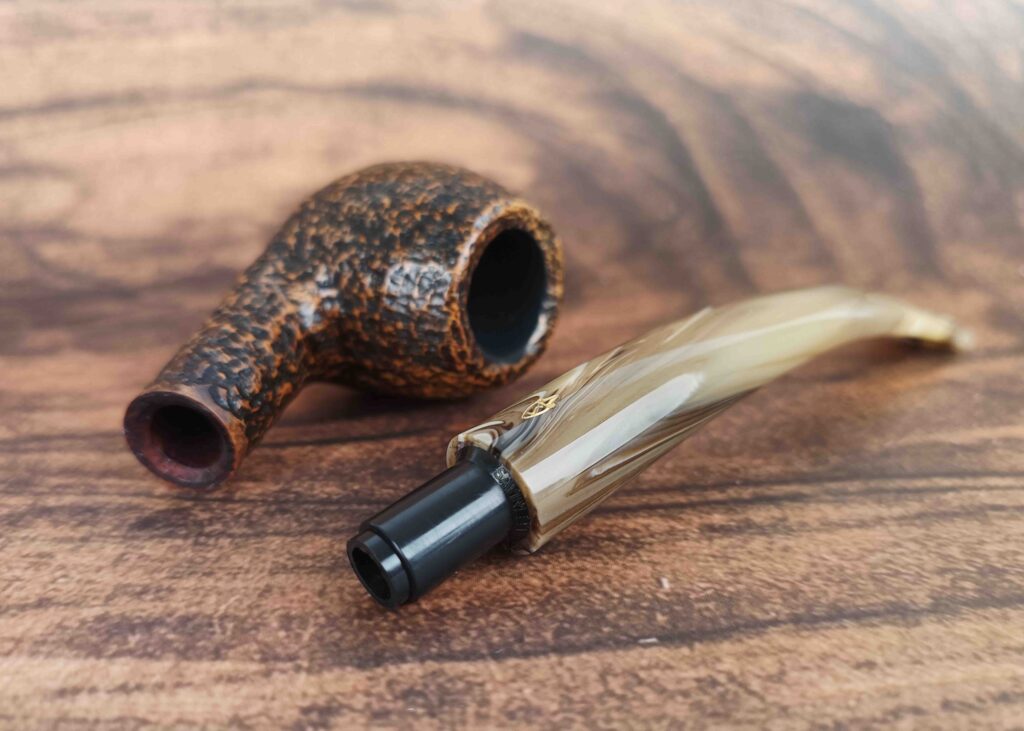 Savinelli Ginger's Favorite Rusticated 626 6mm 5