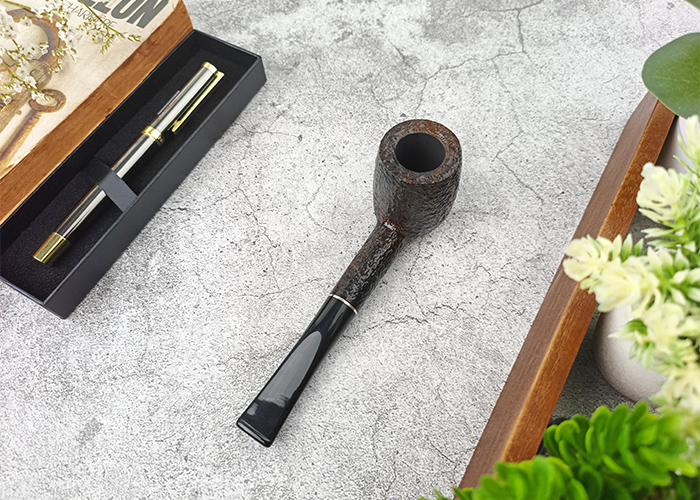 ไปป์ Rossi Sera 8111